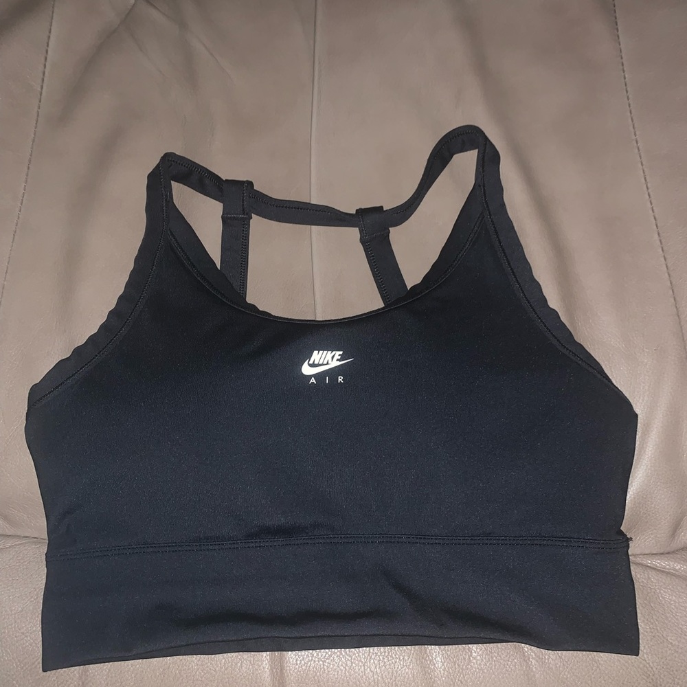 Women’s sports bra